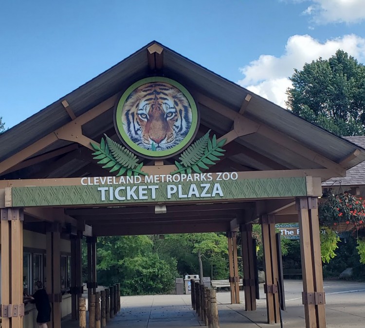 ticketing-area-at-cleveland-metroparks-zoo-photo